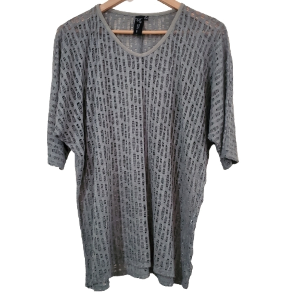 Focus Casual Life Gray Short Sleeve Net / Mesh Style Lightweight Sweater Sz Med